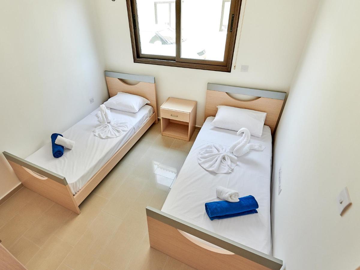 פרוטאראס Kyklades Angie Resort מראה חיצוני תמונה